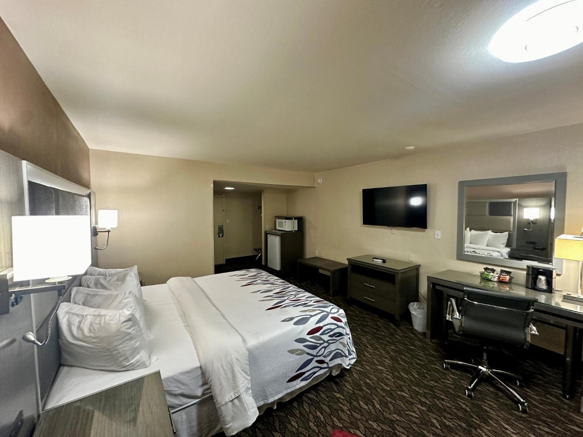 Red Roof Inn Yuba City Bonanza - Marysville Eksteriør billede