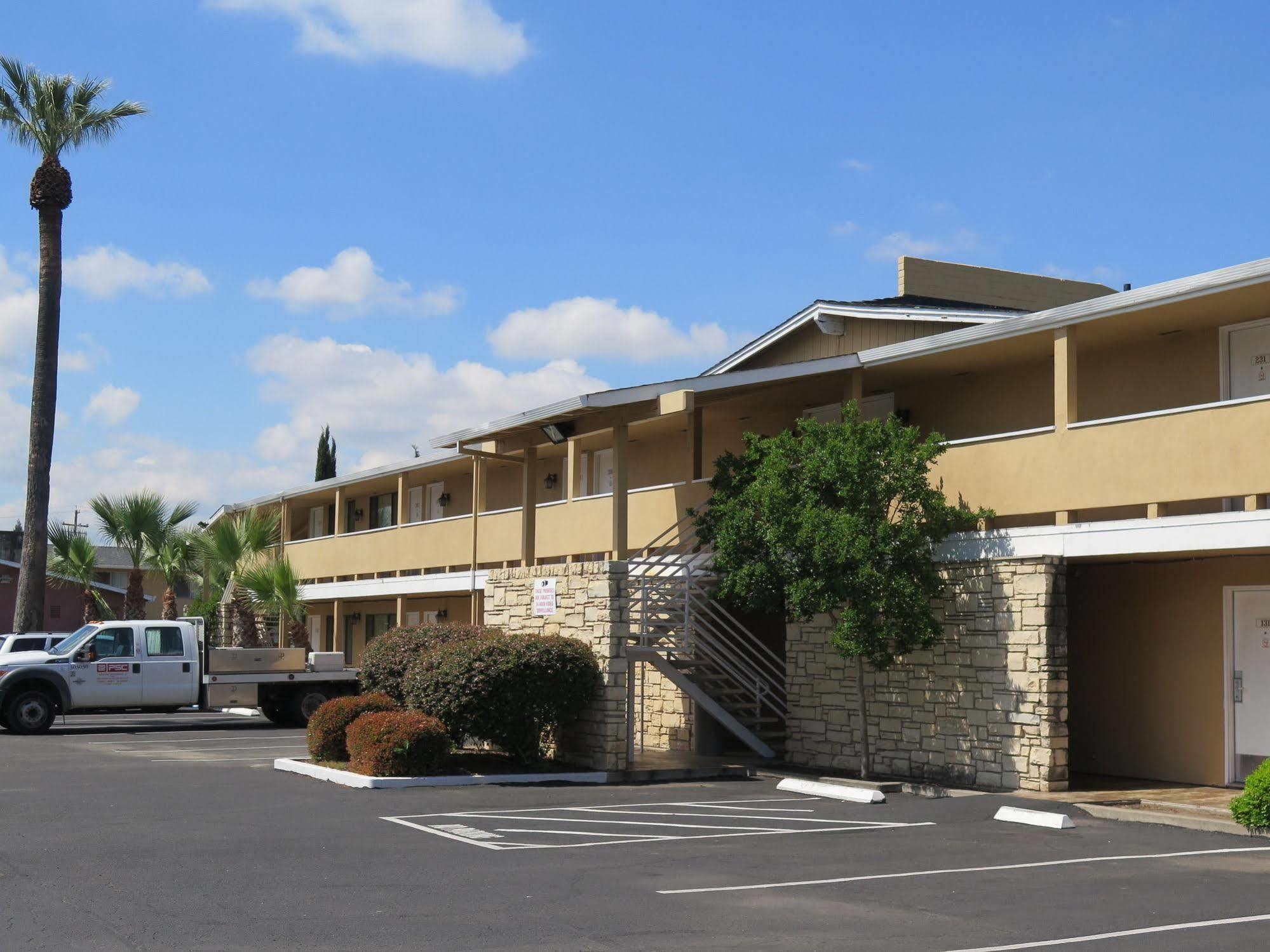 Red Roof Inn Yuba City Bonanza - Marysville Eksteriør billede